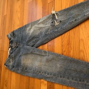 Brandy Melville boyfriend jeans